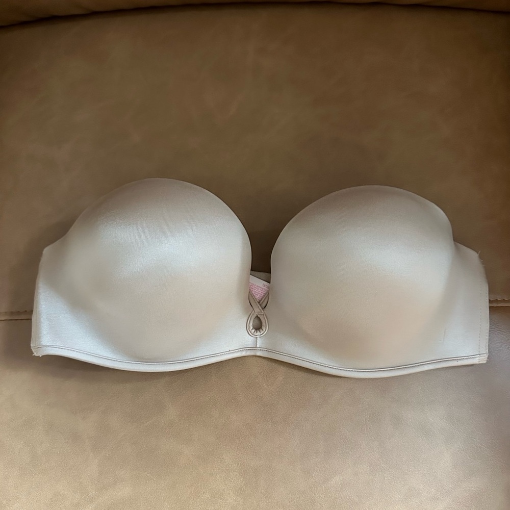 Victoria’s Secret Bombshell Nude Strapless Bra
